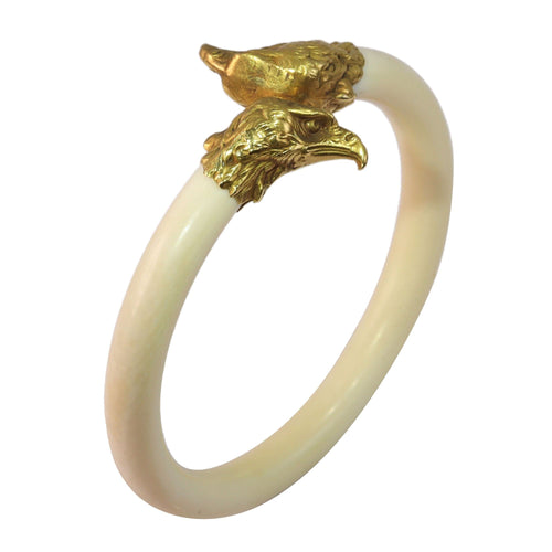 Die Majestät des Adlers: ein verzierter viktorianischer Armreif 