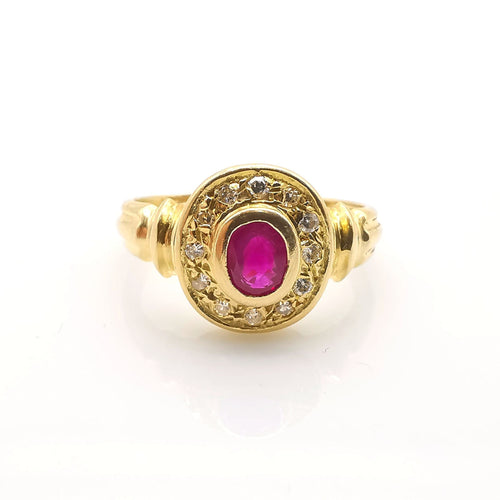 Bague 48 Bague or rubis & diamants 58 Facettes