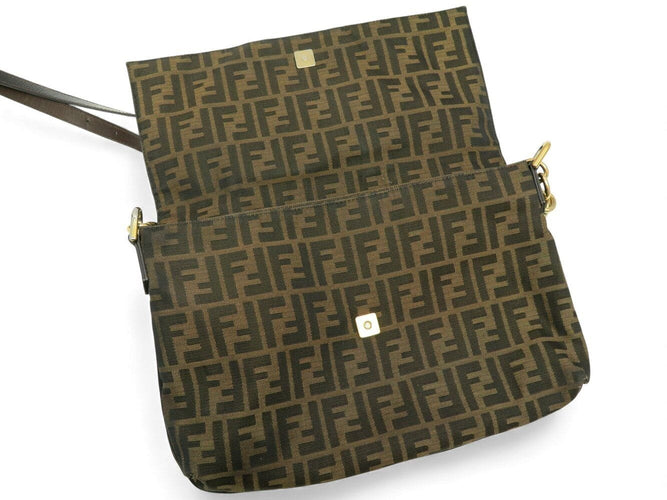 sac a main FENDI baguette 8bt163 toile logo monogramme zucca bandouliere 58 Facettes 271140