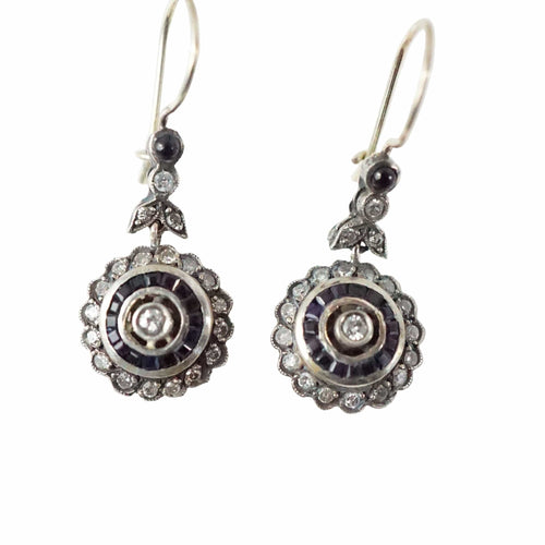 Boucles d'oreilles Boucles d'oreilles marguerite or, saphirs et diamants 58 Facettes SQ1153870