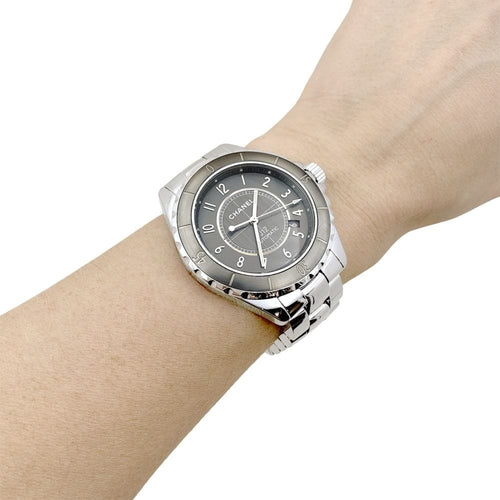 Montre Montre Femme CHANEL « Chromatic », céramique de titane. 58 Facettes 35008