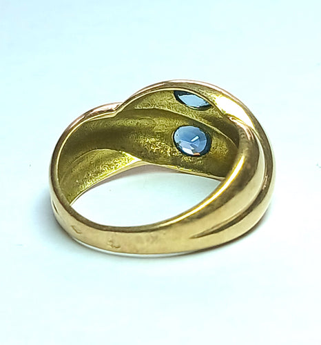 Bague 55 Bague serpentine ornée de deux saphirs bleu ciel 58 Facettes 593/1