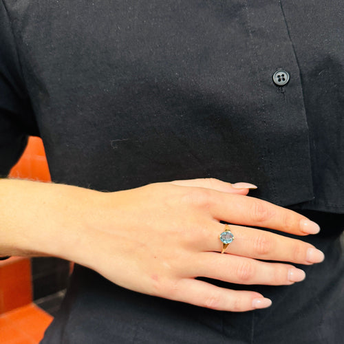 Ring Yellow Gold with Oval Facetted Aquamarine of ca 1.20 carat 58 Facettes 2501003