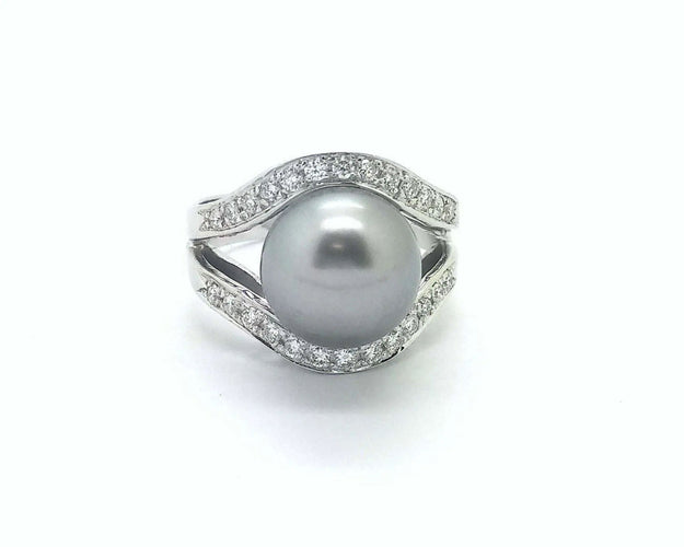 Bague Bague en or blanc avec perle de Tahiti et diamants 58 Facettes 6173