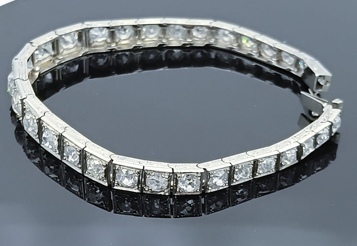Bracelet Bracelet rivière de diamants fin XIXème en or 18K 58 Facettes