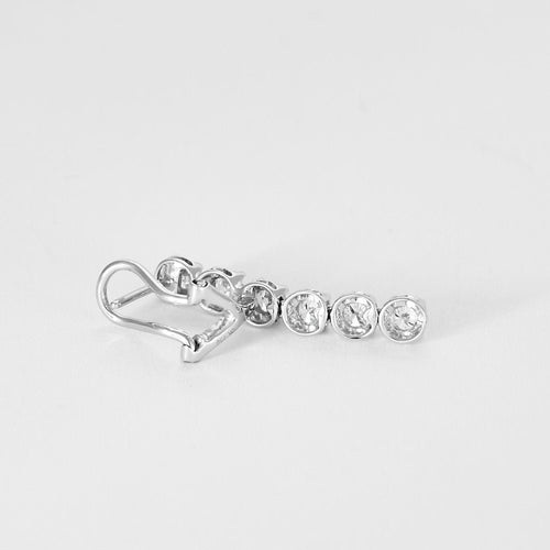 Boucles d'oreilles Paire de boucles d'oreilles en or blanc et diamants 58 Facettes CAN1354