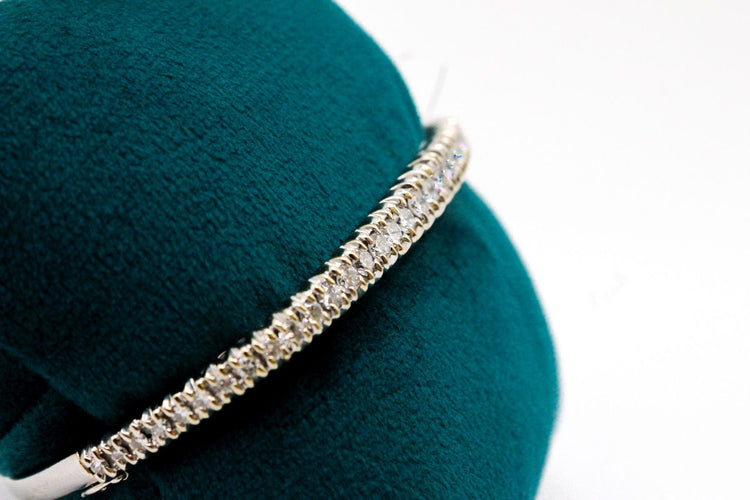 Bracelet Bracelet jonc or blanc diamants 58 Facettes 240034