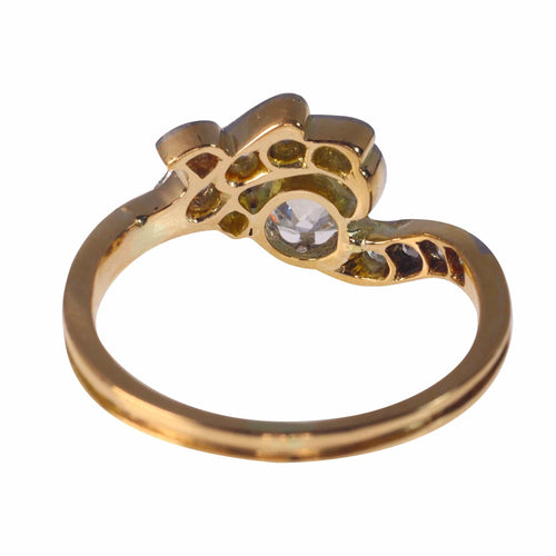 Bague 53 La bague Belle Époque : quand l'histoire rencontre le luxe 58 Facettes 22152-0291