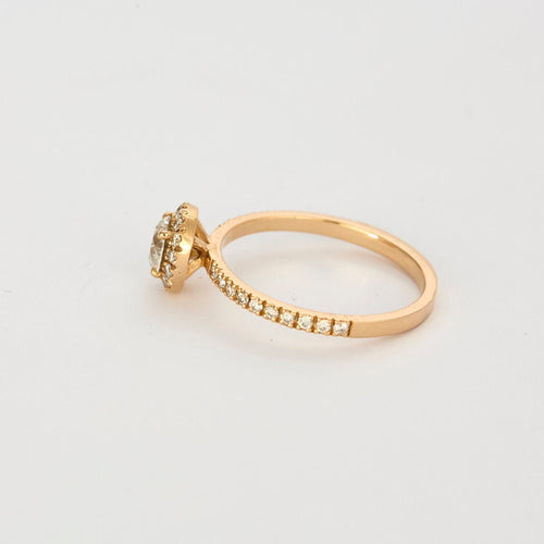 Bague 53 Solitaire "Gemmyo" entouré en or rose 18K et diamants 0,50 carat. 58 Facettes