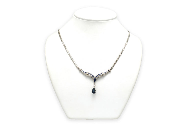 Collier Collier contemporain serti de saphirs et diamants taille brillant en or blanc 18k 58 Facettes 23106
