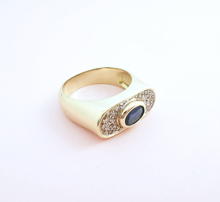 Sapphire and Diamond Ring 2 Golds