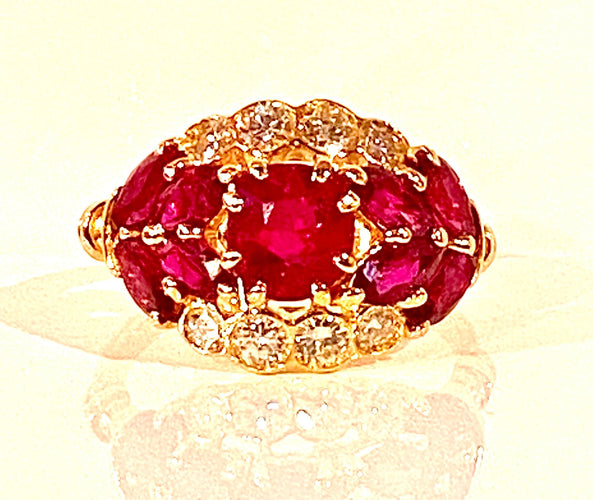 Bague 53 Bague en or jaune 18 carats en rubis et diamants 58 Facettes AB607