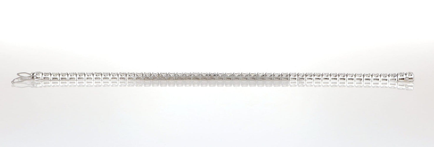Bracelet Bracelet en or blanc 18 carats et diamants naturels 58 Facettes