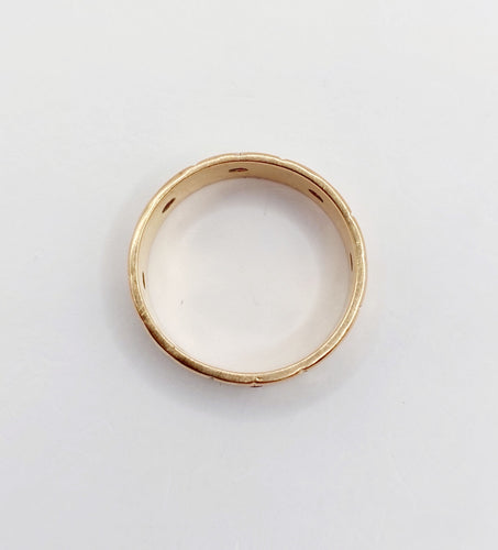 Bague 54 Large bague jonc Art Déco or rose, rubis sertis étoilés (circa 1950) 58 Facettes A05174