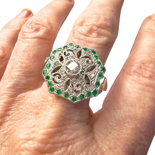 Bague Bague d'été Art Déco en platine avec diamants et émeraude 58 Facettes Q356B