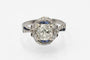 Bague 57 Une bague impressionnante ornée de diamants de 1,94 carat et de saphirs synthétiques. 58 Facettes PPK02