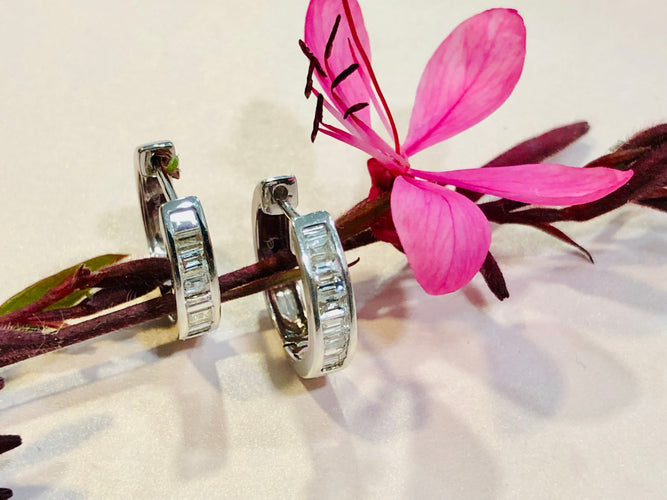 Boucles d'oreilles Boucles d'oreilles créoles or blanc et diamants 58 Facettes