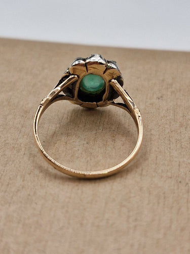 Bague 52 Bague ancienne en or blanc et argent avec cabochon d'émeraude 58 Facettes