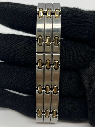 Montre Pequignet Moorea GMT Paul Loup Sulitzer 58 Facettes