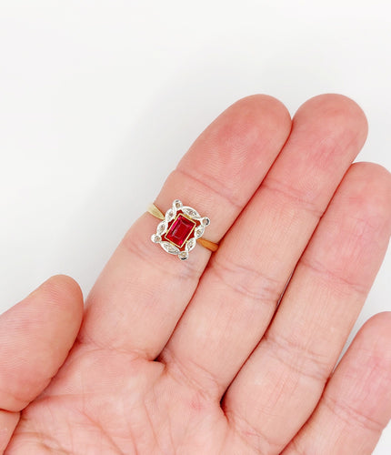 Bague 55 Bague Art Déco or jaune, pierre rouge et diamants taille rose (circa 1920) 58 Facettes A06255