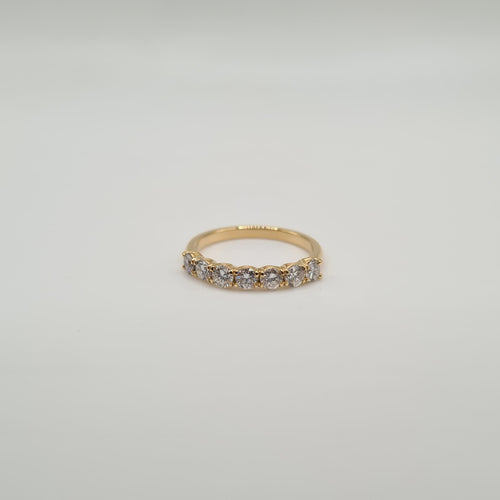 Bague 48 Demi-alliance or jaune sertie de diamants 58 Facettes