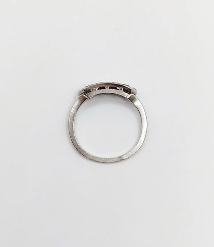 Bague 49 Bague jarretière art déco, platine diamants et saphirs calibrés 58 Facettes A02496