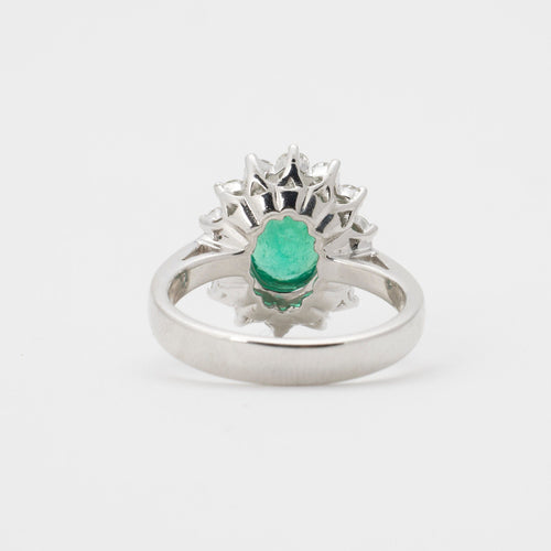 Anel de esmeralda e diamante