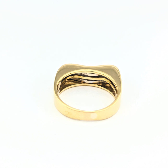 Anello in oro giallo