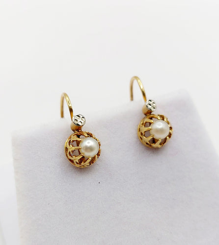 Boucles d'oreilles Dormeuses antique or perle en serti griffes 58 Facettes A05421