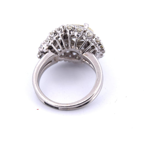 Bague 47 Bague rétro en platine 58 Facettes