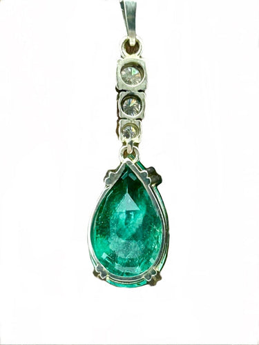 Collier Collier Or Blanc 18K Emeraude et diamants 58 Facettes