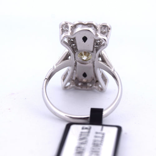 Bague 54 Bague en or avec onyx et diamants 58 Facettes