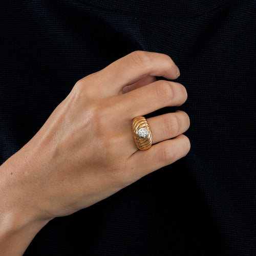 Diamantring i gult guld