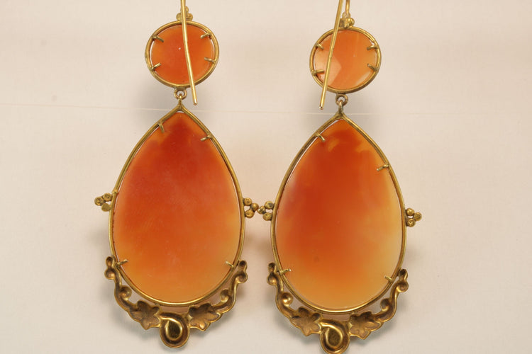Boucles d'oreilles Boucles d'oreilles en or avec camées antiques 58 Facettes 7654