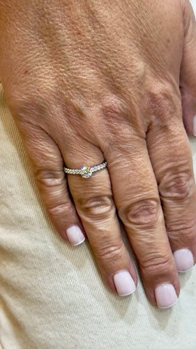 Solitario Cartier in diamanti su montatura in platino 