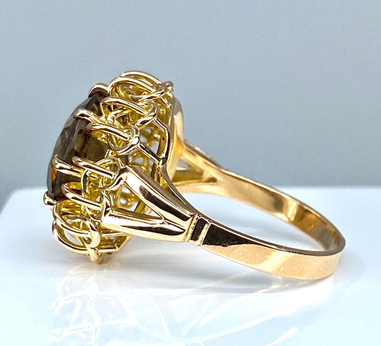 Bague 56 Bague en or jaune et topaze 58 Facettes AB318