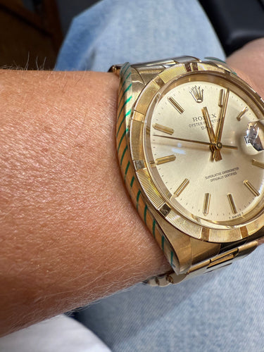 Montre ROLEX - Montre Datejust Or jaune 18 carats - Modèle 1501 - Année 1970 58 Facettes 1.0000555/1