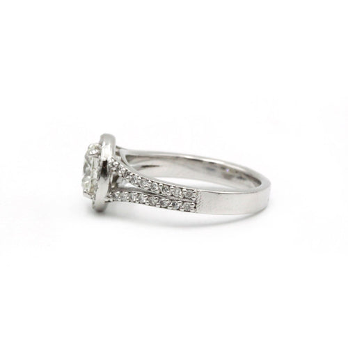 Bague 51 Bague - Or blanc et diamants 58 Facettes 1137