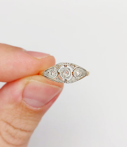 Bague 51 Bague Art Déco or jaune diamants taille rose (circa 1940) 58 Facettes A05973