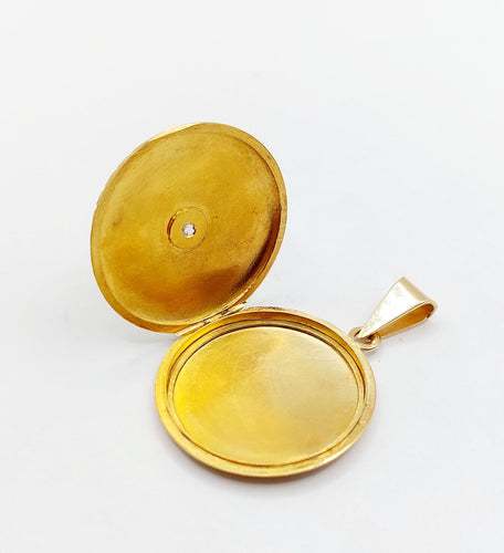 Pendentif Pendentif porte-photo Art nouveau en or 18k, couronne de fleurs et diamant 58 Facettes A06569