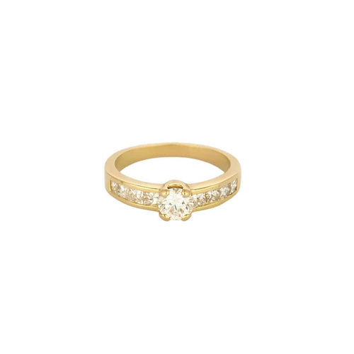 Bague 53.5 Bague solitaire en or jaune 18K diamants 58 Facettes DRE15663