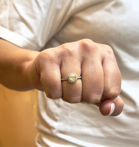 Bague 52 Solitaire en or blanc diamant jaune fancy yellow 58 Facettes