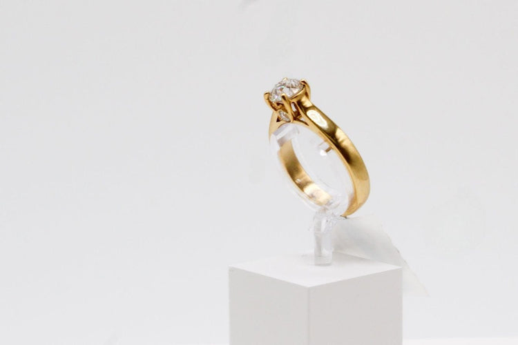 Bague 54 Solitaire or jaune diamant 58 Facettes 250296