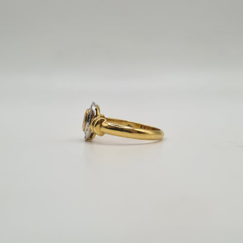 Bague 56 Bague or jaune sertie d'un rubis et diamants 58 Facettes