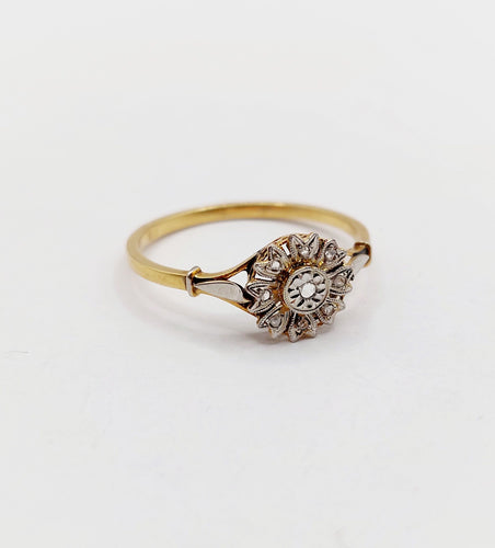 Bague 56.5 Bague marguerite antique en or 18k et diamants taille rose 58 Facettes A06397