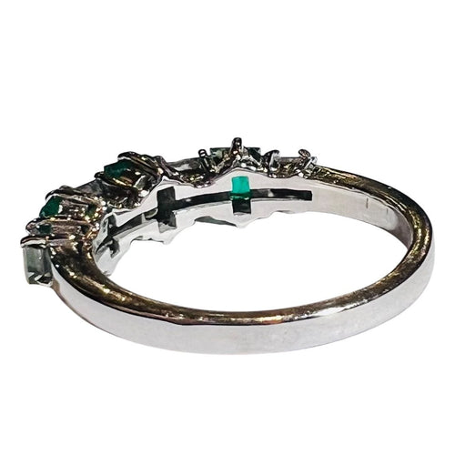 Bague 53 Bague Demi-alliance émeraudes et diamants , Or Blanc 18 Carat 58 Facettes 7822 A