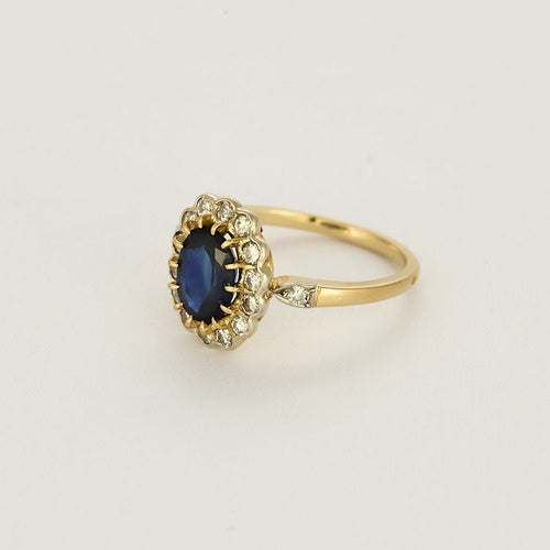 Bague 57,5 Bague marguerite en or jaune et or blanc, saphir et diamants 58 Facettes B250589