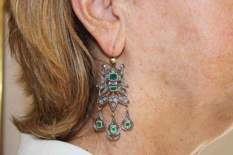 Boucles d'oreilles Boucles d'oreilles catalanes anciennes en or, diamants et émeraudes 58 Facettes 7686