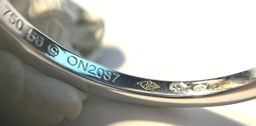 Bague 57 Bague or blanc et améthyste, monture CARTIER 58 Facettes 227347