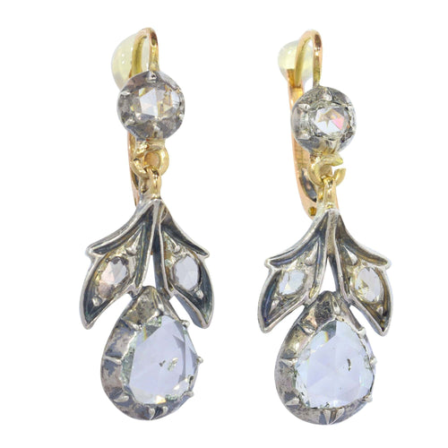 Boucles d'oreilles Grâce victorienne : boucles d'oreilles pendantes en diamant d'une élégance intemporelle 58 Facettes 21344-0155